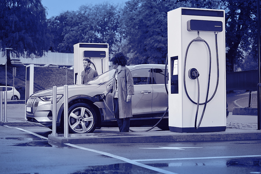 Hymes Energy, E-Mobilität, Elektromobilität, Ladeinfrastruktur, Lade-Infrastruktur, Ladesäulen, Ladestationen, E-Auto laden, Fuhrpark, Elektrifizierung, Nutzfahrzeuge, Charger, Schnelllader, Ladekonzept, Abrechnung, AC-Charger, DC-Charger